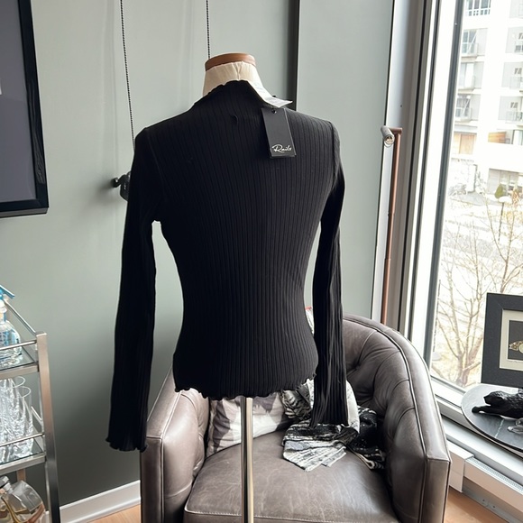 New RAILS Corey Rib Turtleneck in Black Size Small - Picture 4 of 6